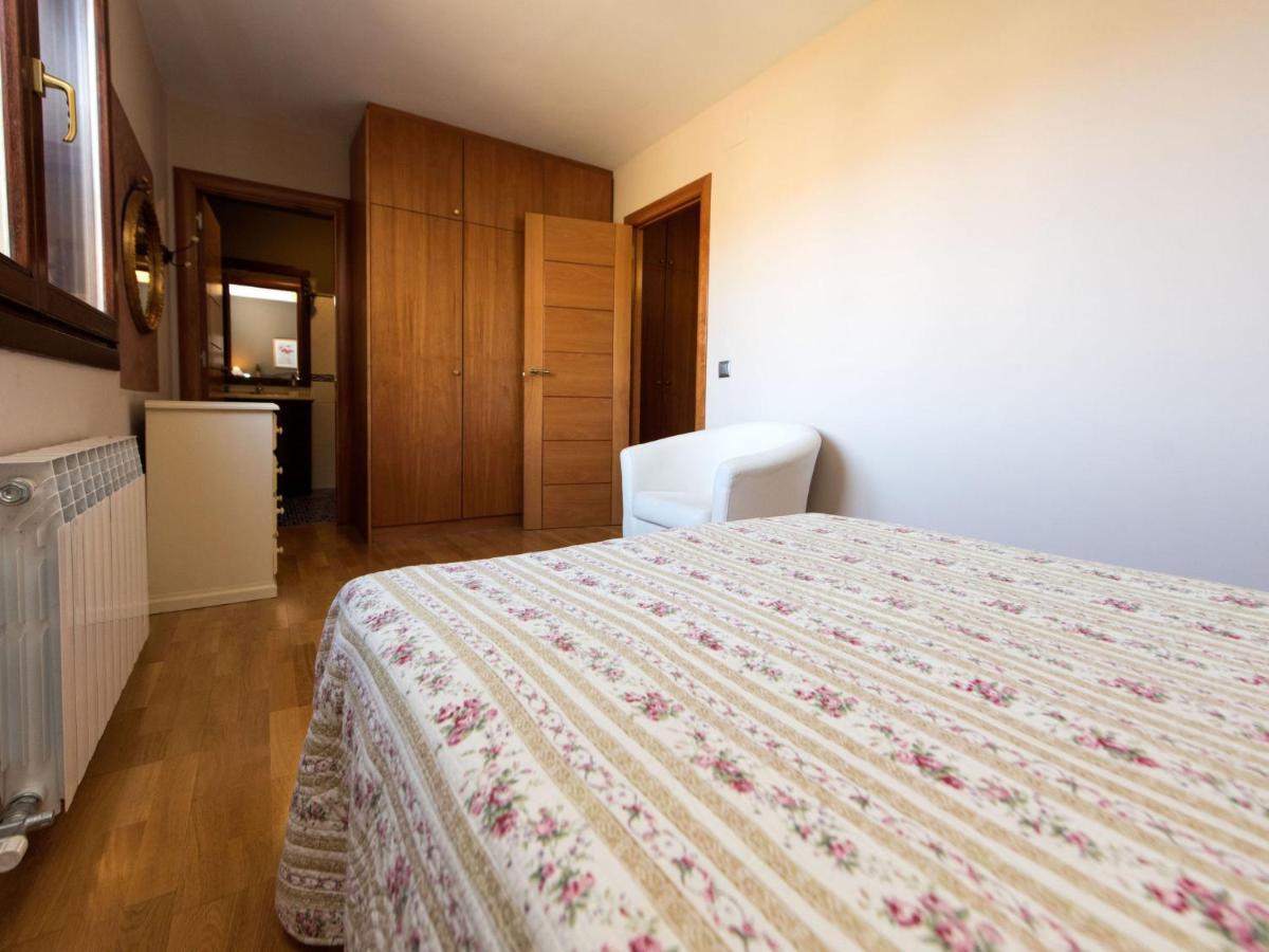לה סאו דה אורג'ל Holiday Home Can Oscar By Interhome מראה חיצוני תמונה